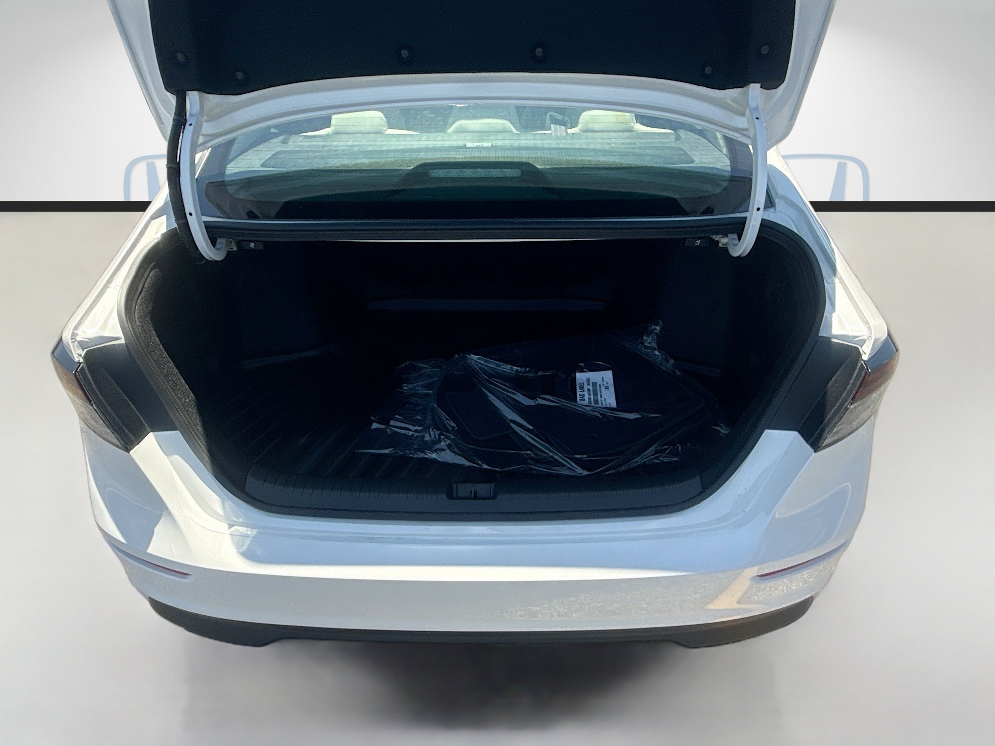 New 2026 Platinum White Pearl Honda SE image 21