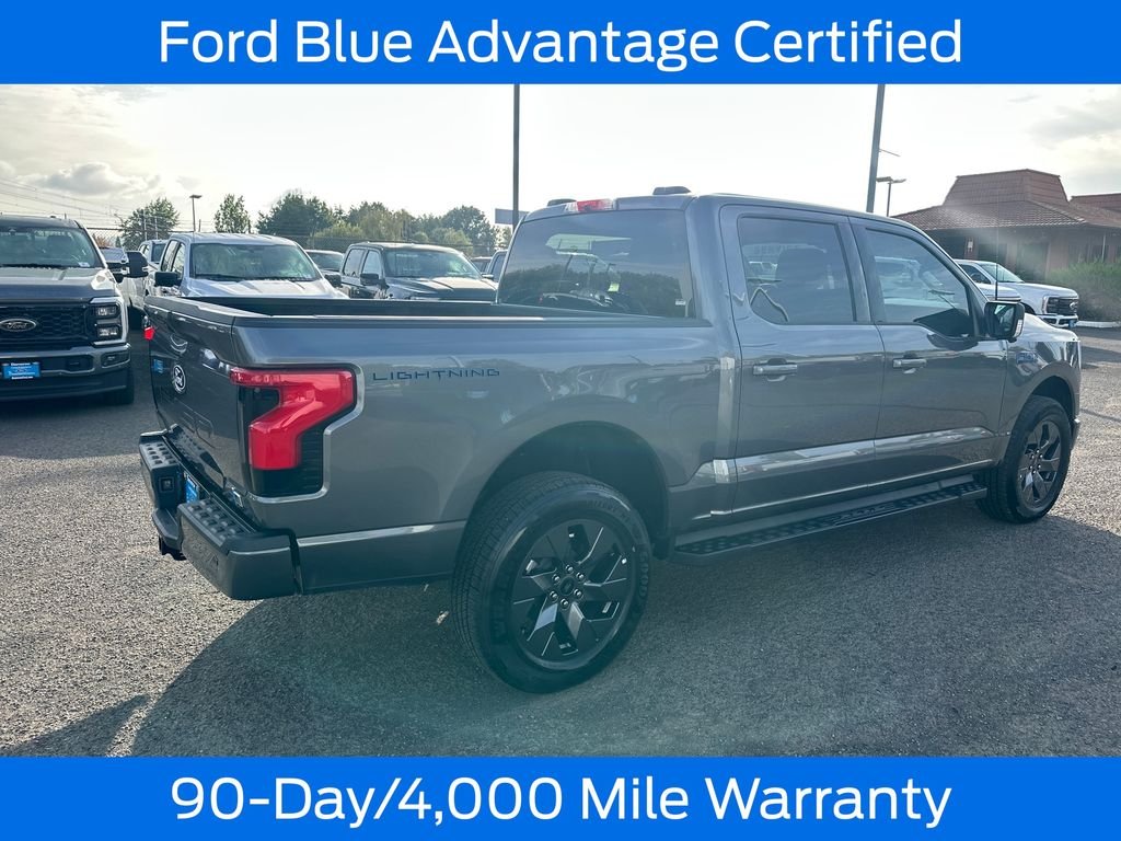 Used 2025 Gray Ford Flash image 8