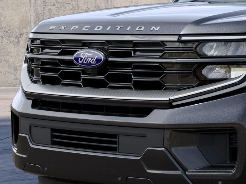 New 2027 Gray Ford Platinum image 17