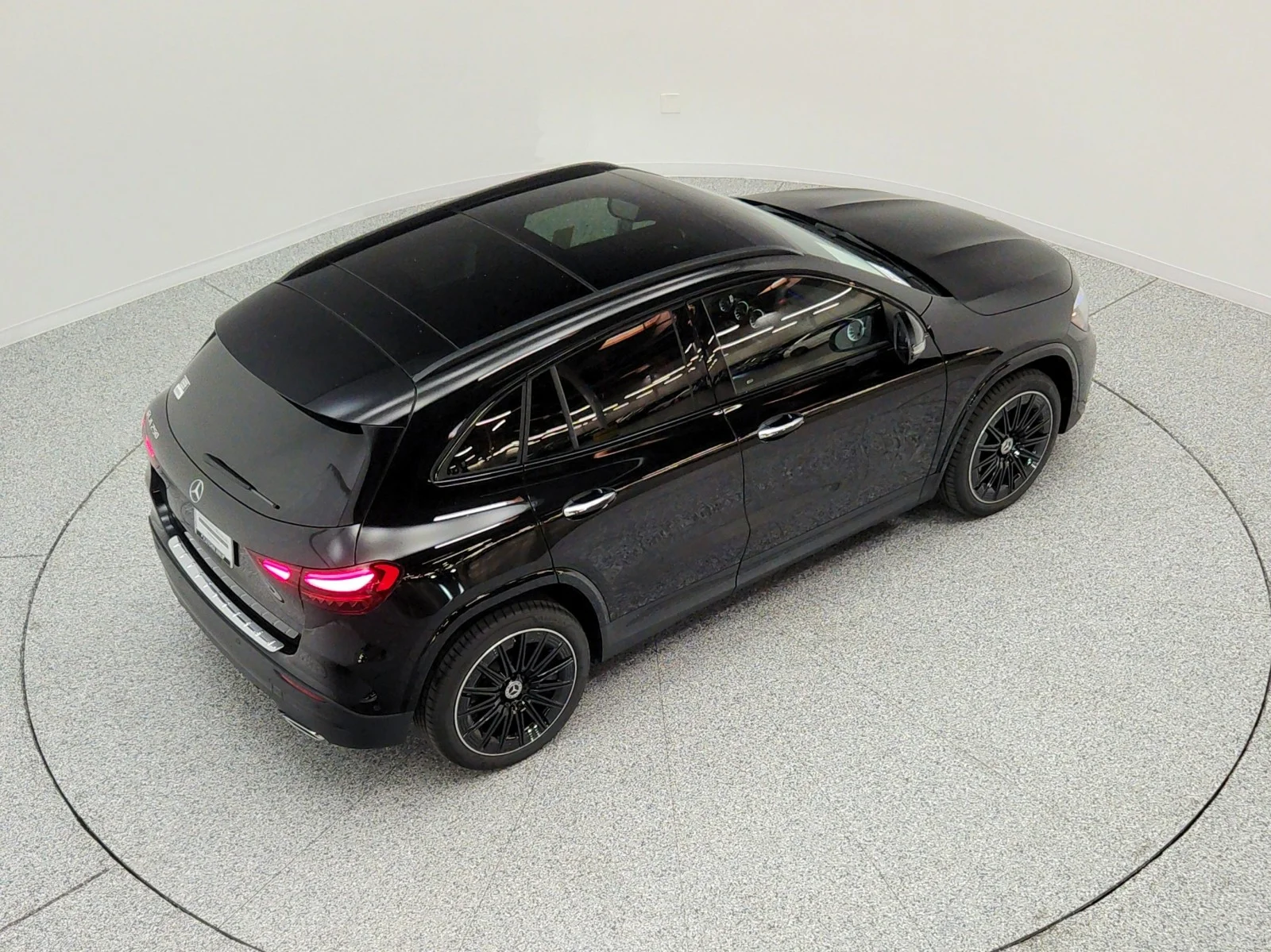 Used 2026 Night Black Mercedes-Benz GLA 250 SUV image 27