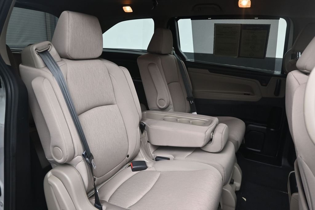 Used 2022  Honda EX image 12
