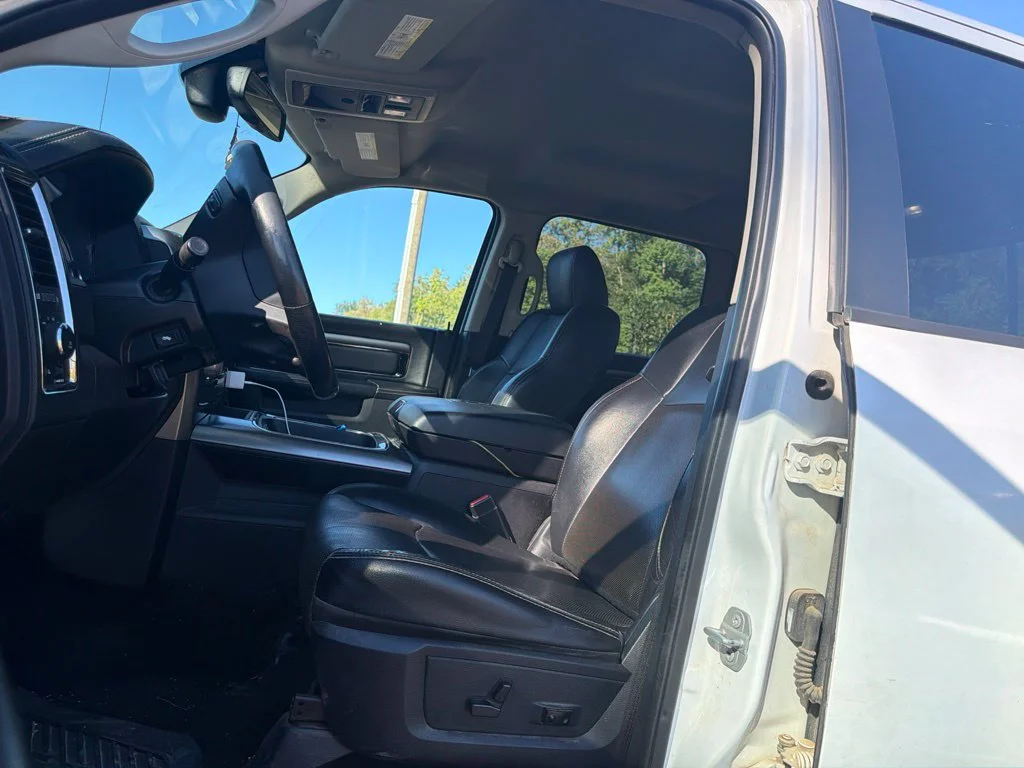 Used 2016 White Ram Sport image 18