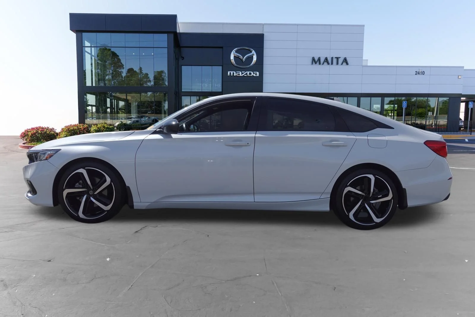 Used 2022 Platinum White Pearl Honda Sport image 6