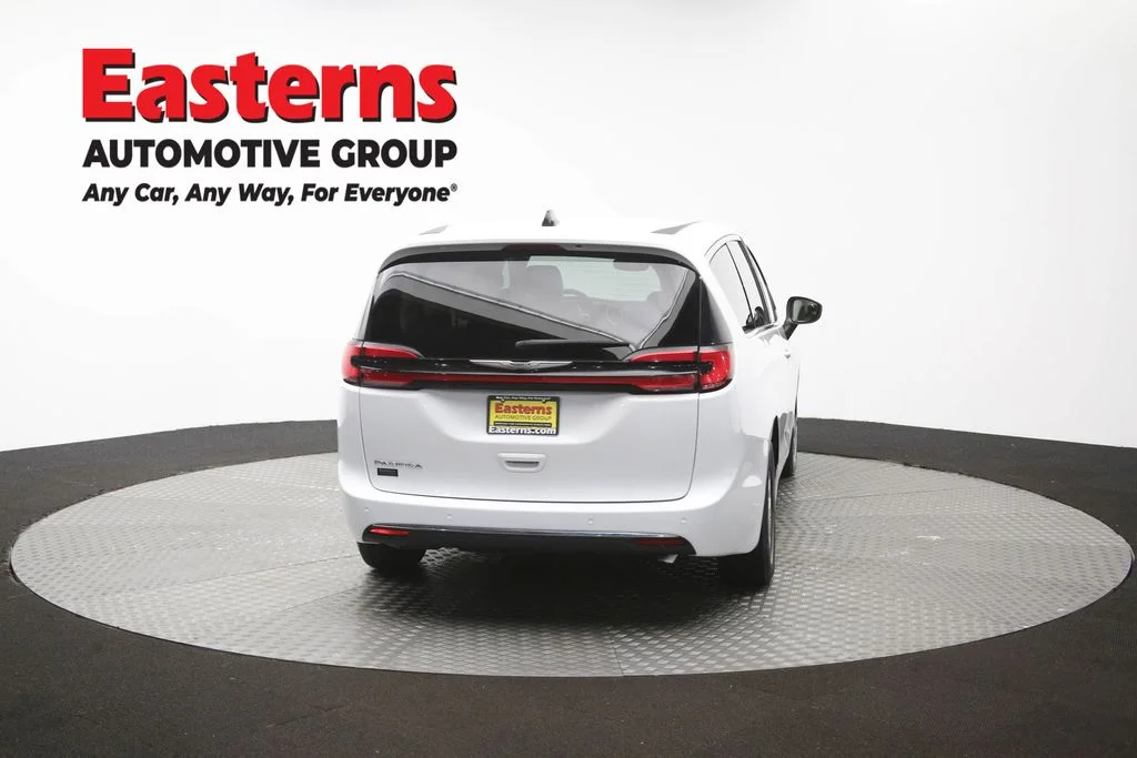 Used 2023 White Chrysler Touring L image 39