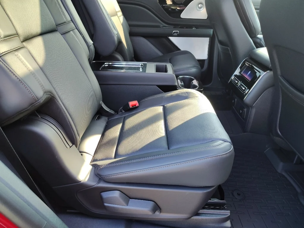 New 2026 Red Carpet Metallic Tinted Clearcoat Lincoln Reserve® image 15
