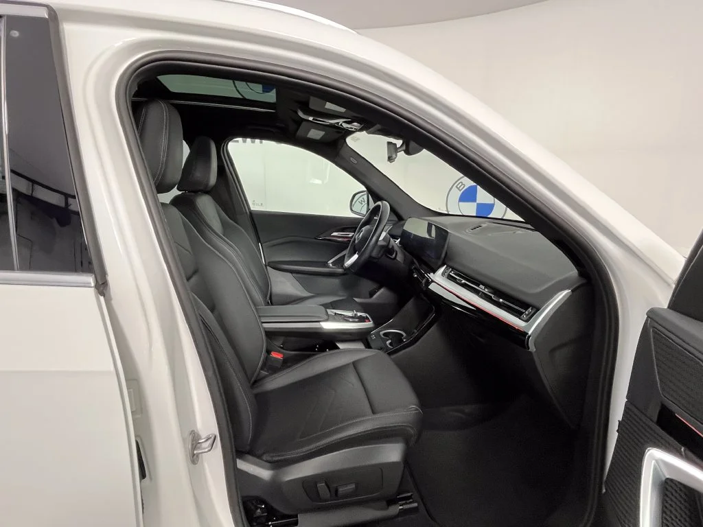 Certified Used 2023 Alpine White BMW xDrive28i image 18