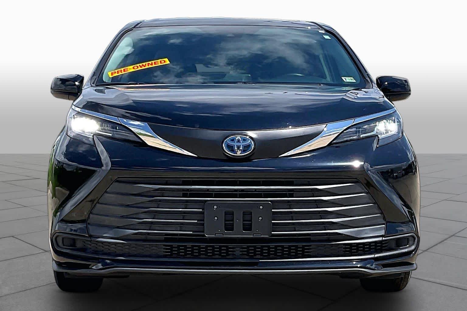 Certified Used 2021 Midnight Black Metallic Toyota LE image 4