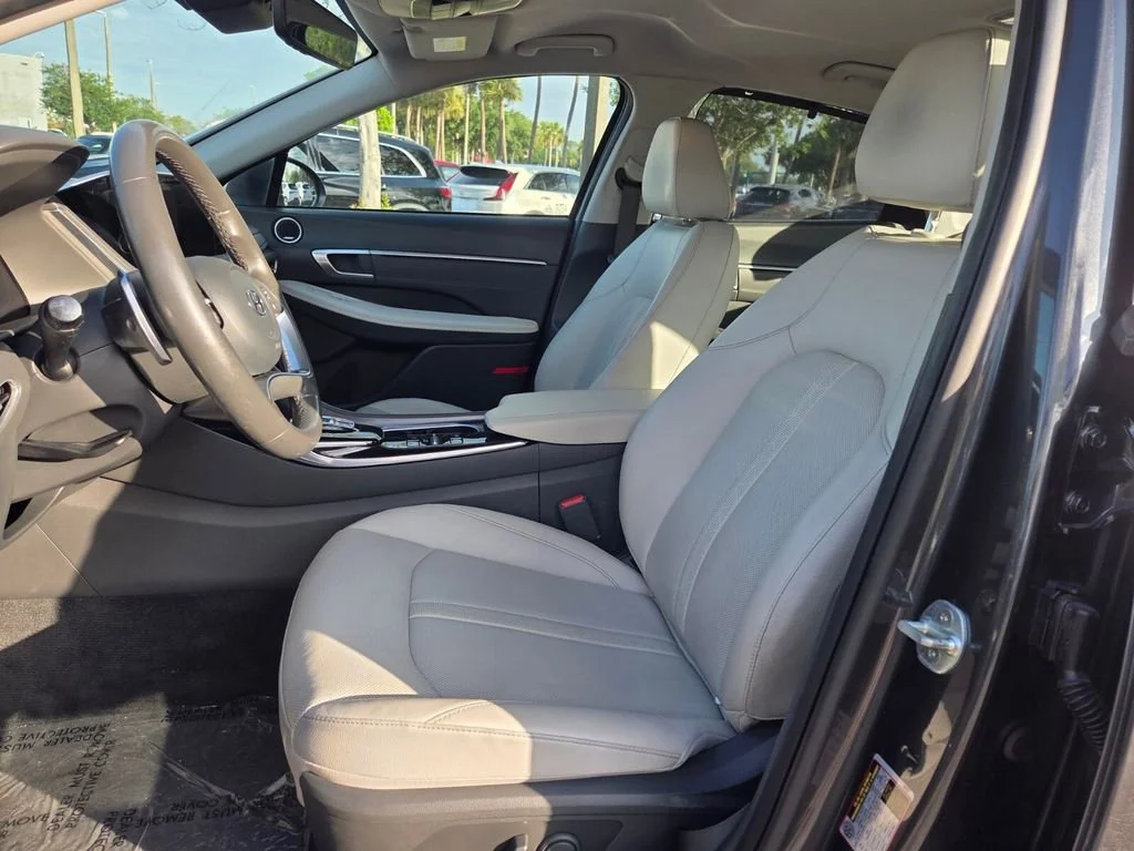 Used 2022 Portofino Gray Hyundai Limited image 10