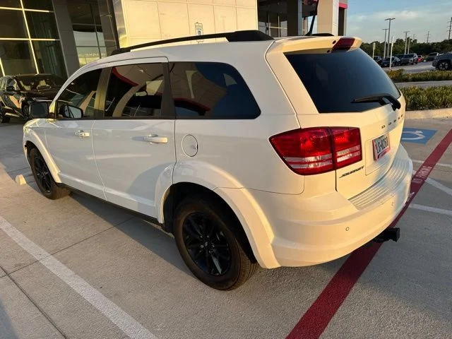 Used 2020 White Dodge SE image 5