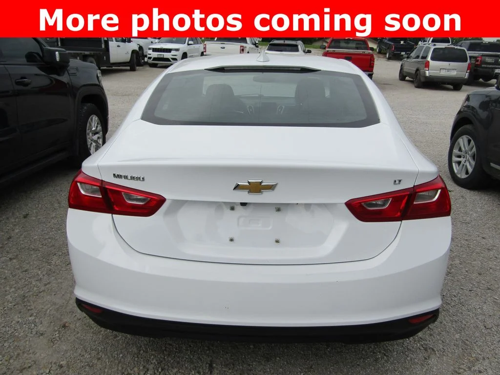 Used 2023  Chevrolet LT image 4
