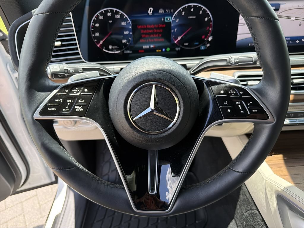 Used 2026 White Mercedes-Benz 4MATIC® image 27