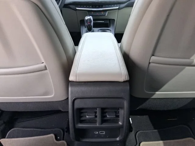 Used 2021 Crystal White Tricoat Cadillac Luxury image 23