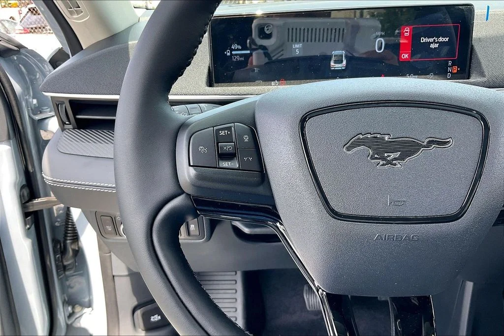 New 2026 Glacier Gray Metallic Tri-coat Ford Select image 17