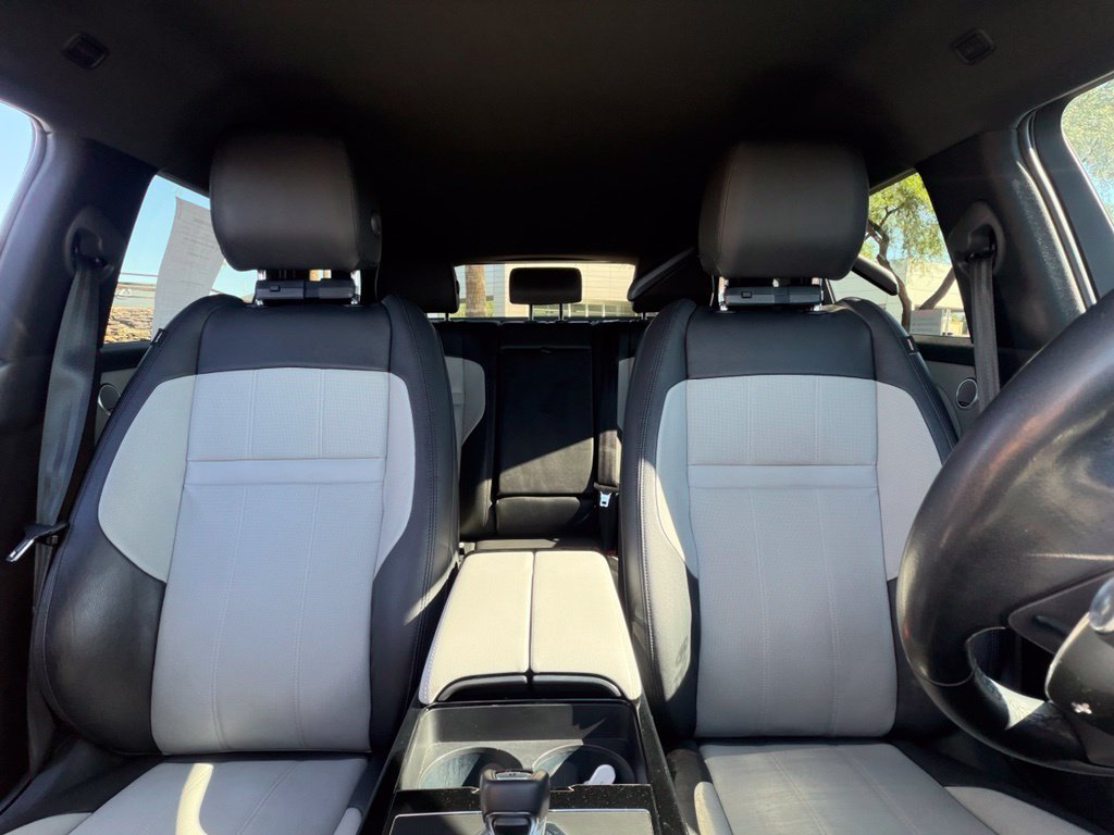 Used 2023 Gray Land Rover Dynamic image 7