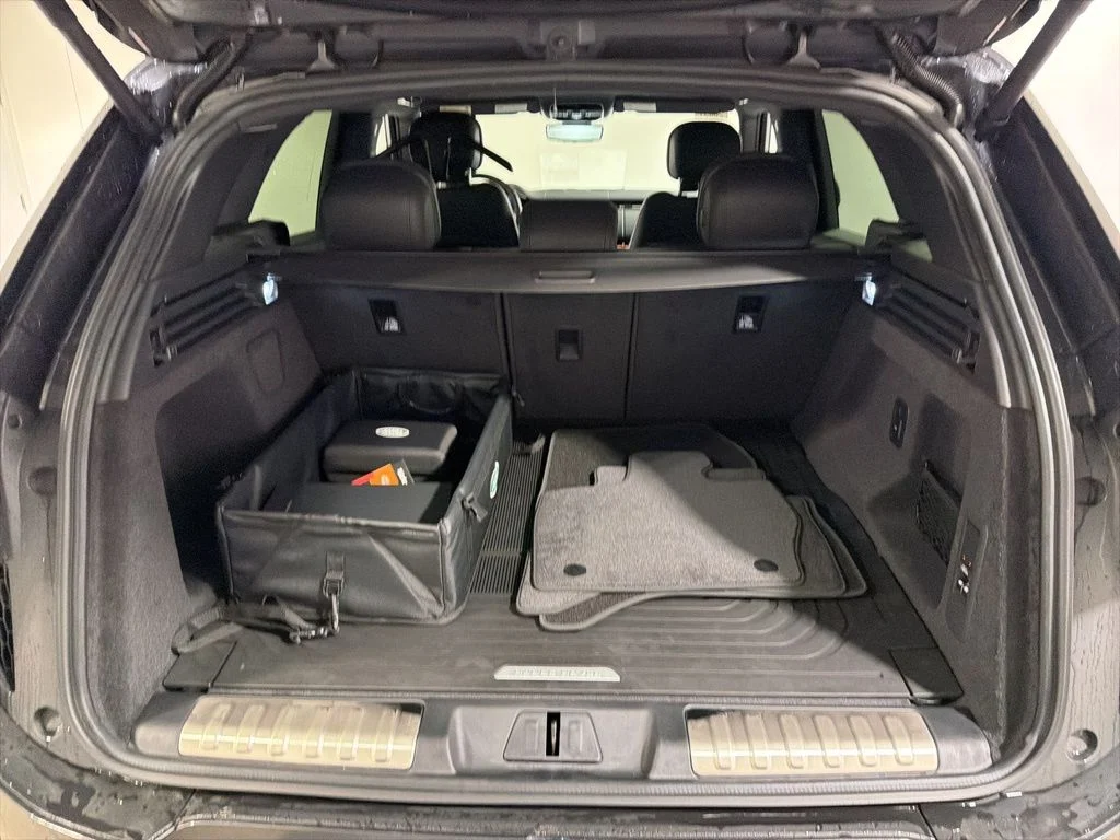 New 2026  Land Rover Dynamic SE image 29