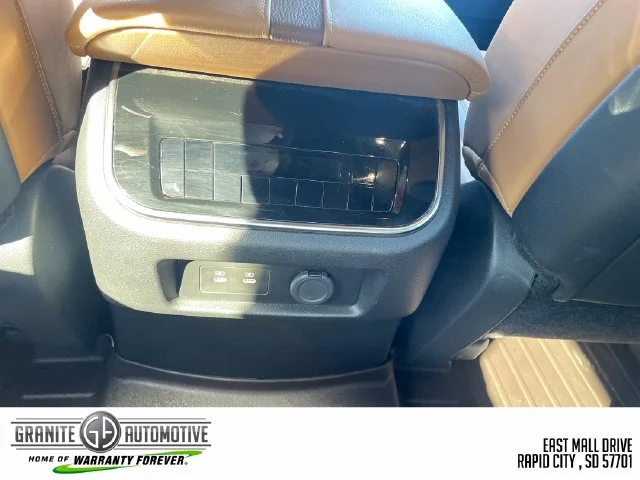 Used 2025 Red Nissan SL image 35