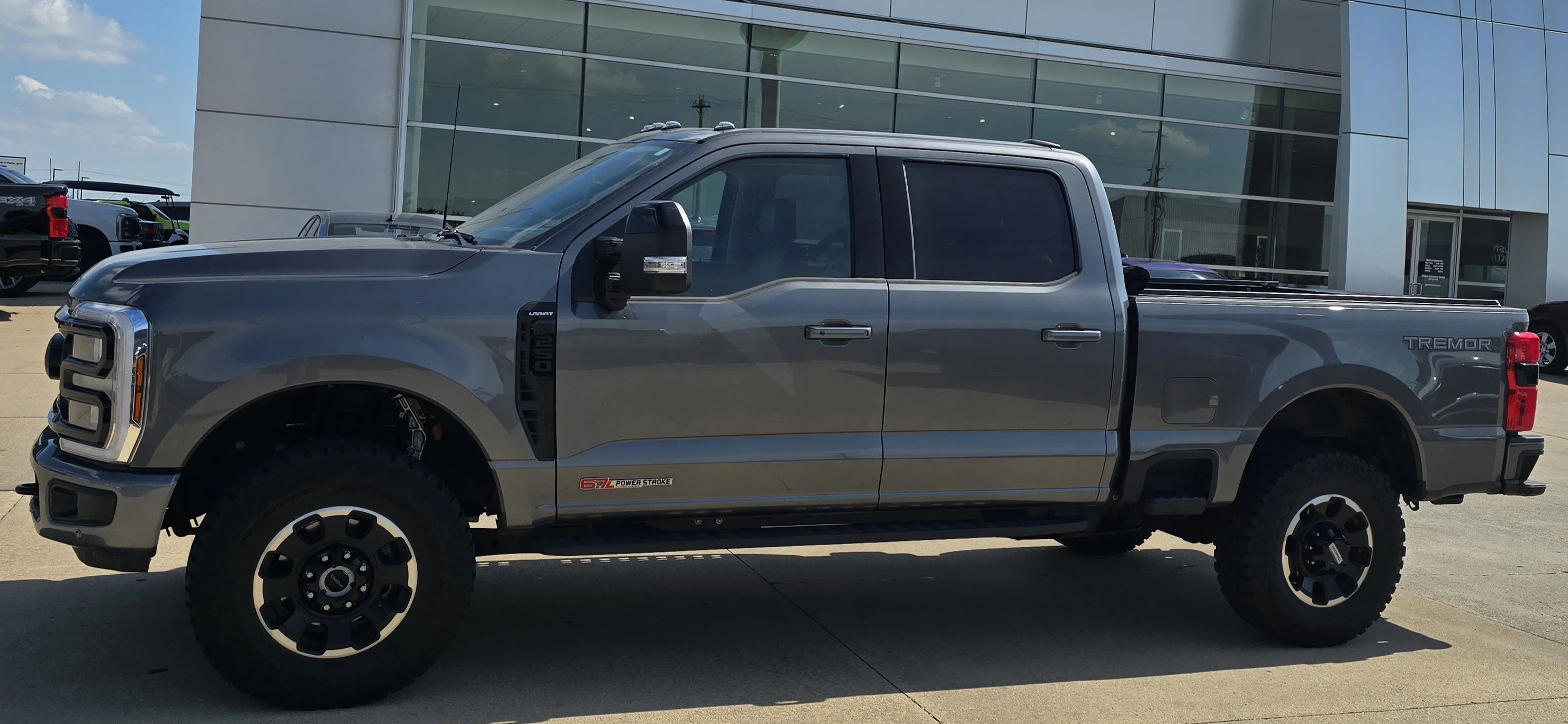 Used 2025 Carbonized Gray Metallic Ford LARIAT image 3