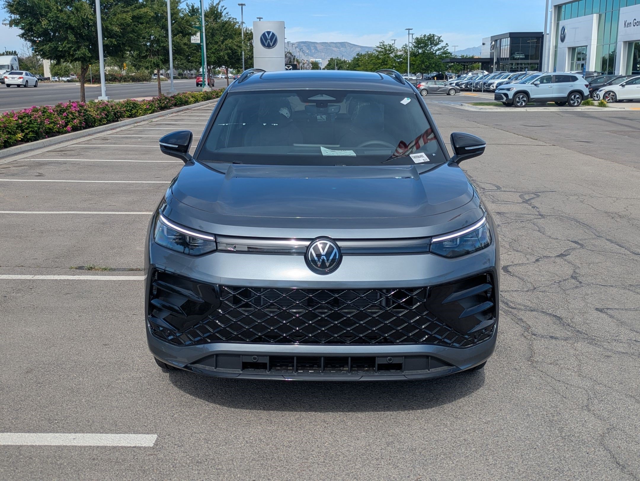 New 2026 Platinum Gray Metallic Volkswagen SE R-Line Black image 9
