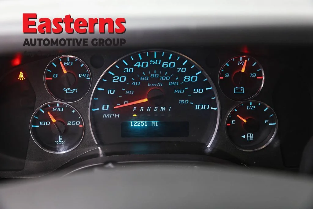 Used 2024 White GMC Work Van image 15