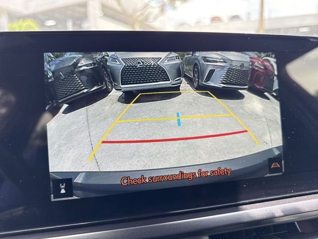 2025 Lexus UX Hybrid 300h Premium - Photo 17