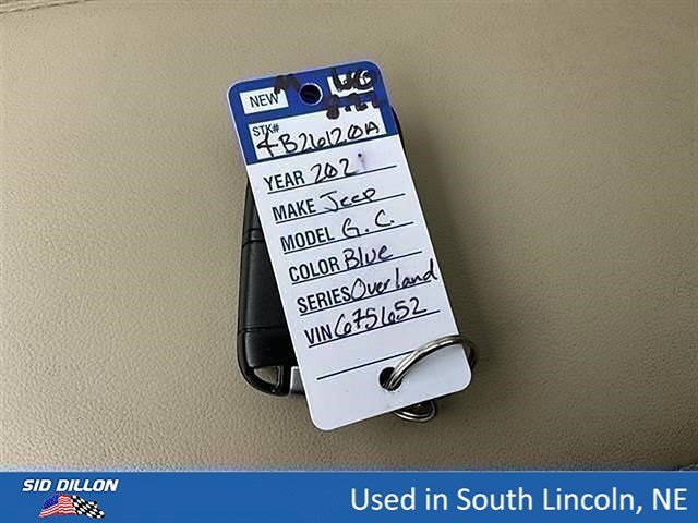 Used 2021 Slate Blue Pearlcoat Jeep Overland image 8