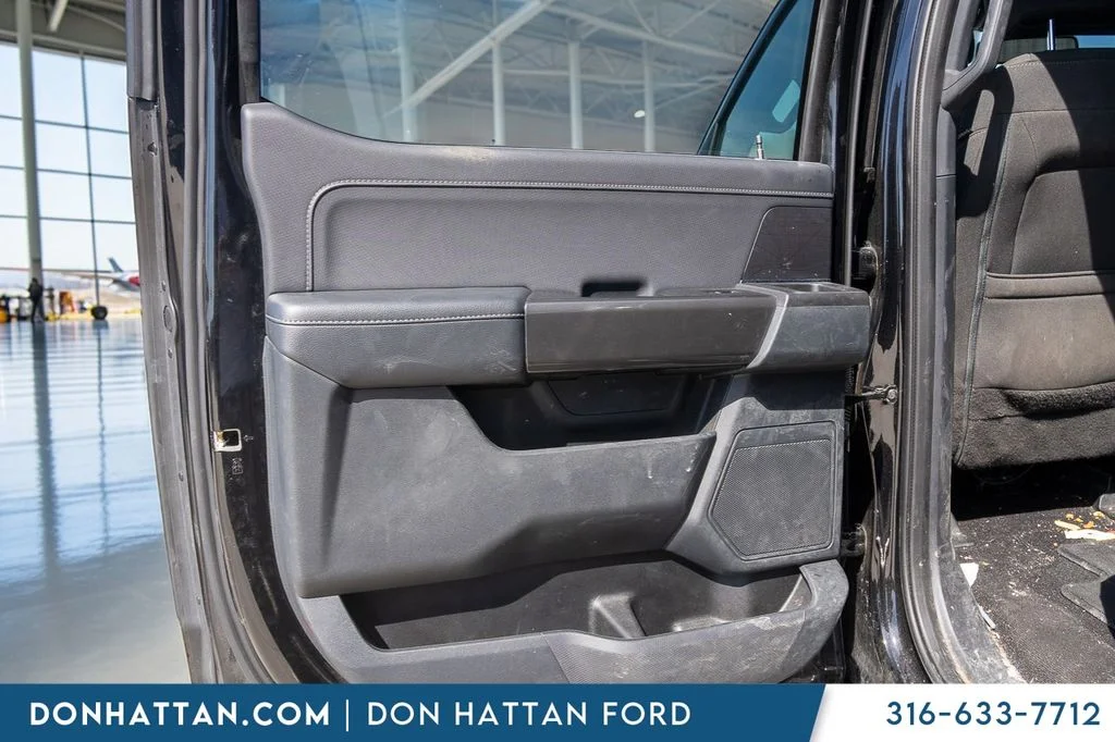 Used 2023 Black Ford XLT image 19