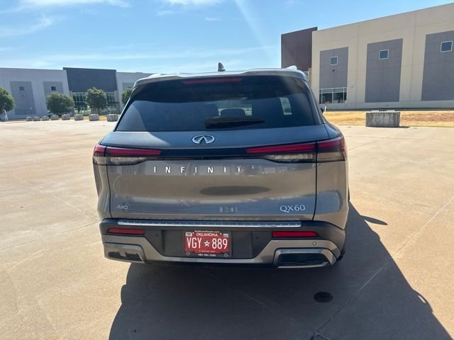Used 2022 Graphite Shadow INFINITI LUXE image 6