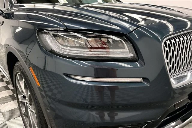 Used 2022 Flight Blue Metallic Clearcoat Lincoln Reserve image 34