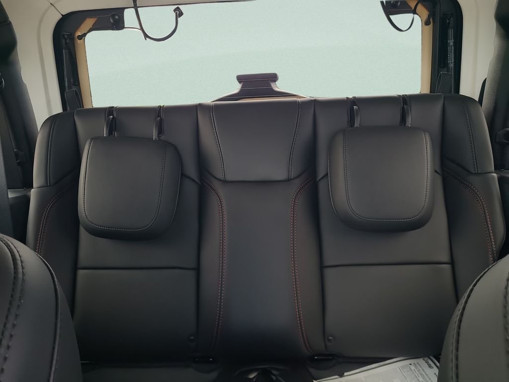 2026 Jeep Wrangler 2-Door Rubicon - Photo 10