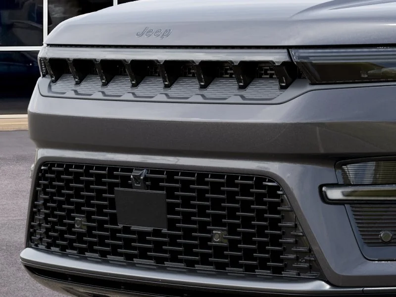New 2026 Baltic-Gray Metallic Clear-Coat Exterior Paint Jeep Limited Reserve image 40