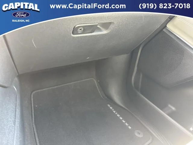 Used 2025 Black Ford Platinum image 28