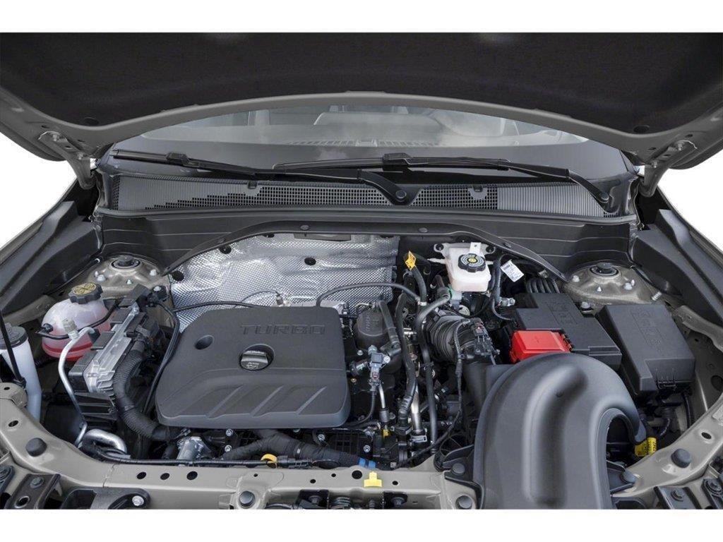 Used 2025 Summit White Chevrolet LT image 7