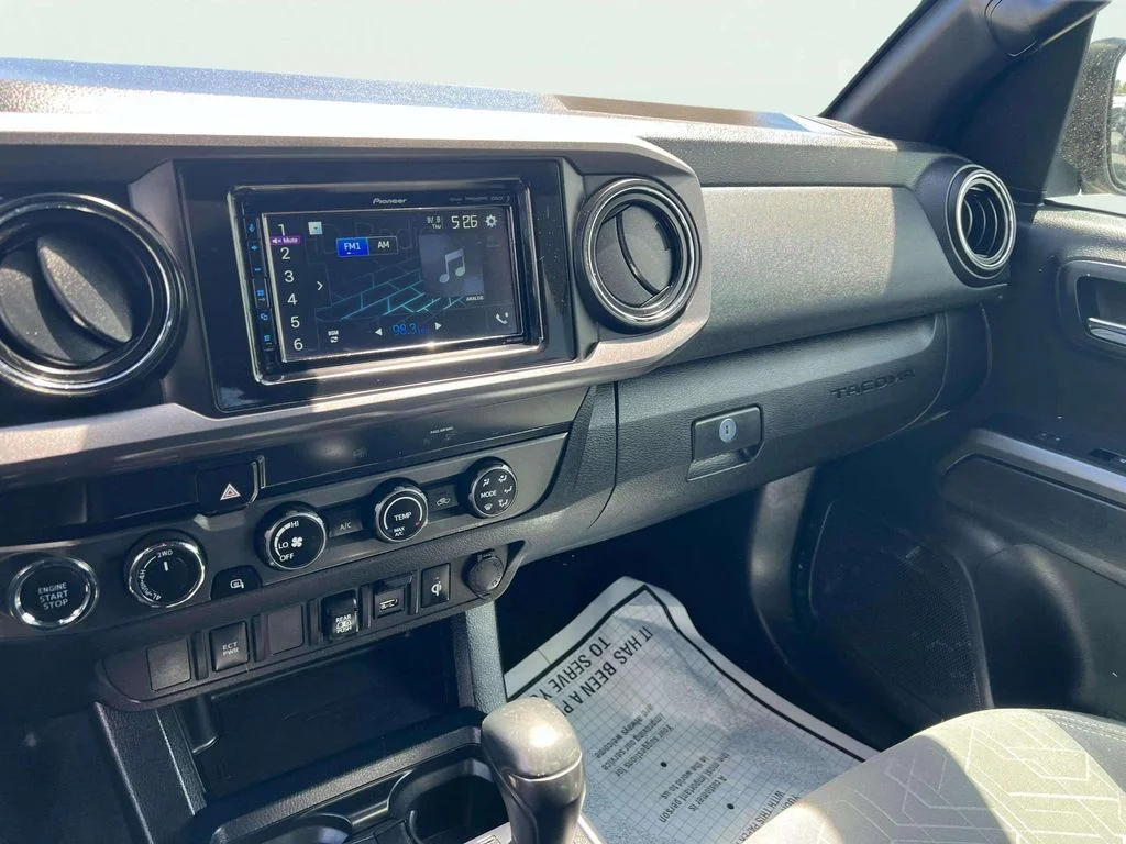 2020 Toyota Tacoma TRD Sport - Photo 11