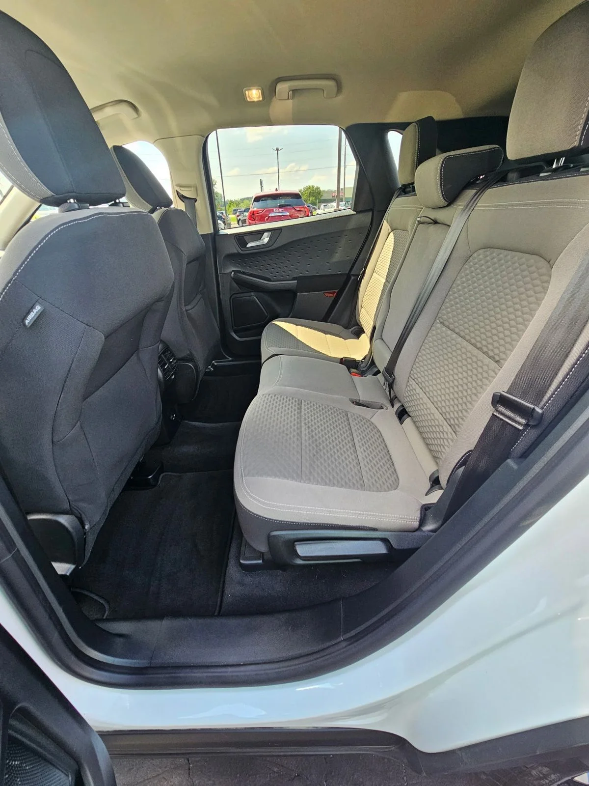 Used 2020 White Ford SE Sport image 15