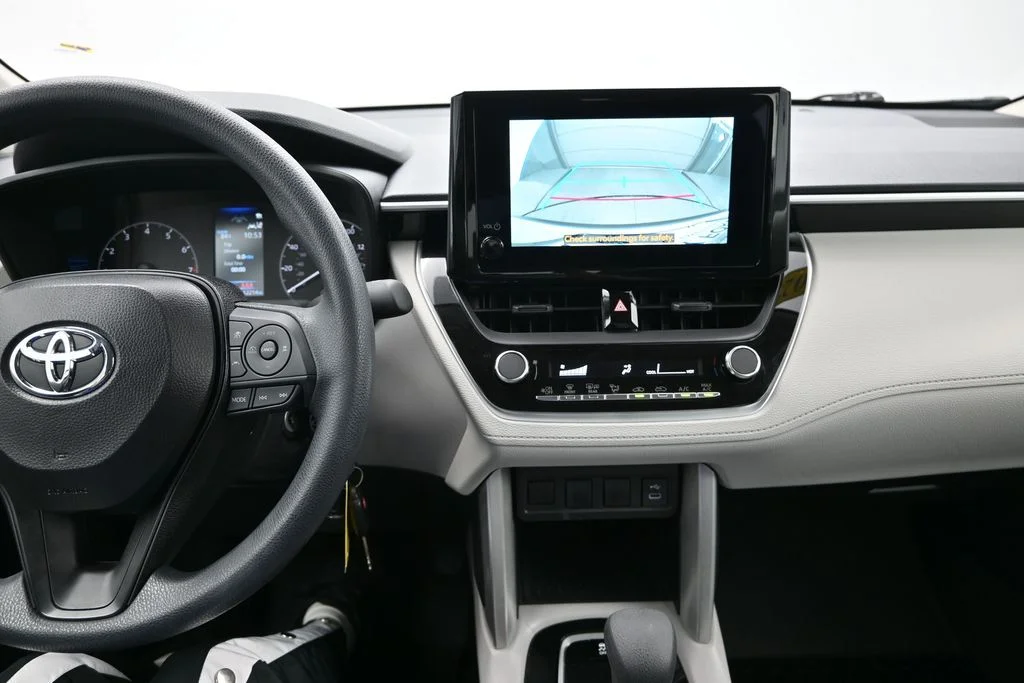 Used 2025 Beige Toyota L image 21
