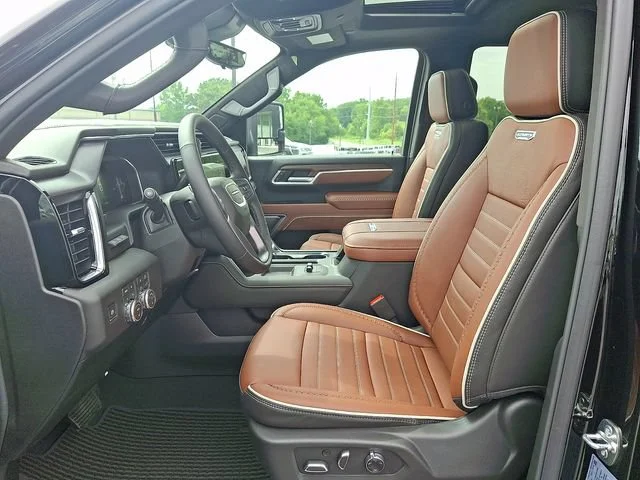 New 2026 Onyx Black GMC Denali Ultimate image 11