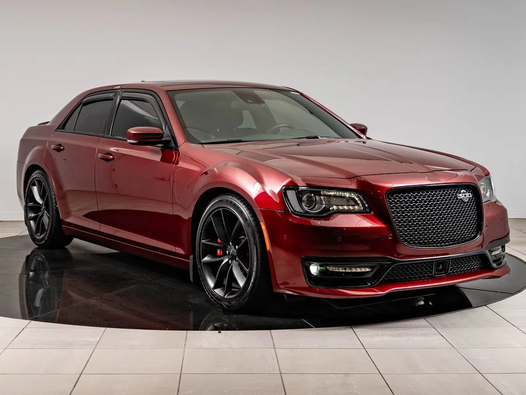 Used 2023 Velvet Red Pearlcoat Chrysler C image 12