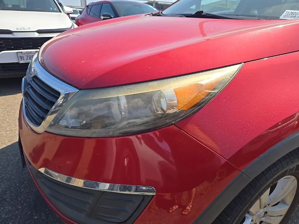 Used 2011 Red Kia LX image 10
