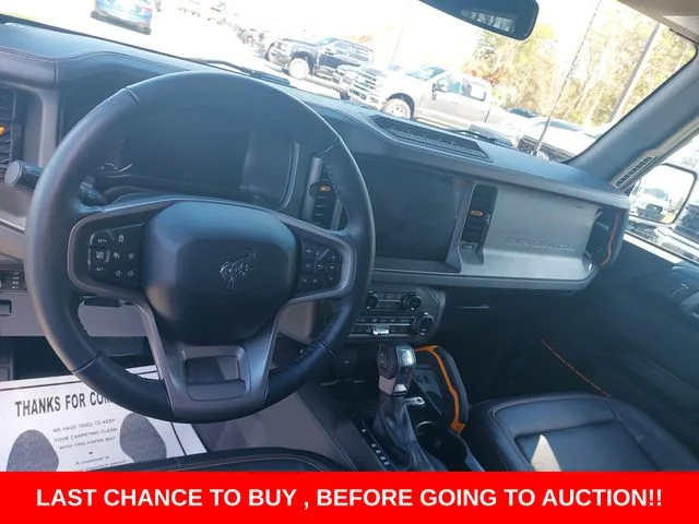Used 2024 Gray Ford Badlands image 16