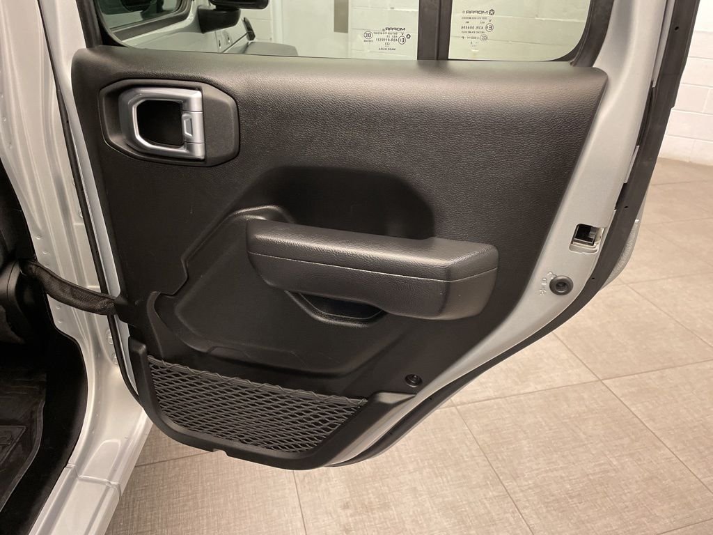 Used 2024 Silver Jeep Sport S image 26