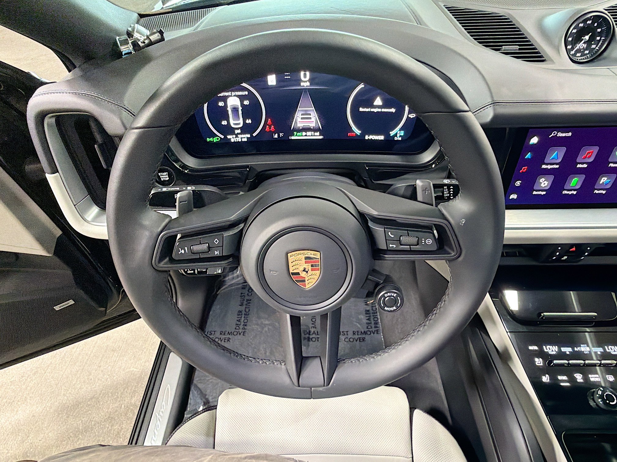 Certified Used 2025 Chromite Black Metallic Porsche S E-Hybrid image 39