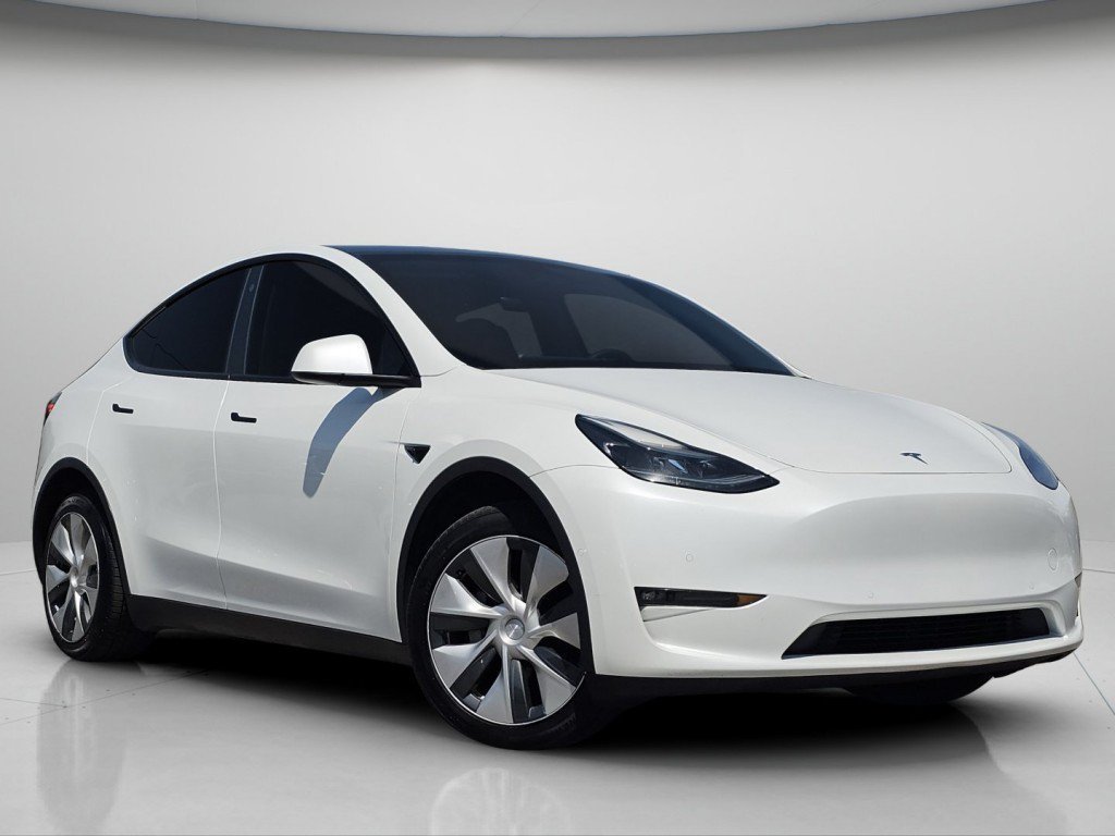 Used 2022 Tesla Model Y Long Range with VIN 7SAYGDEE7NF559972 for sale in Bountiful, UT