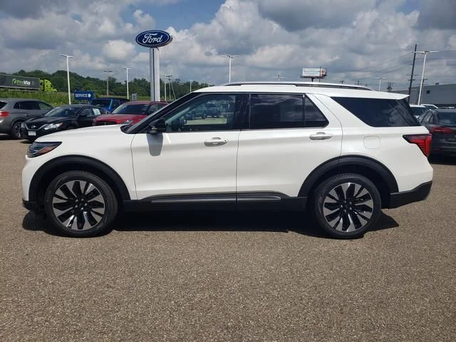 New 2026 White Ford Platinum image 9