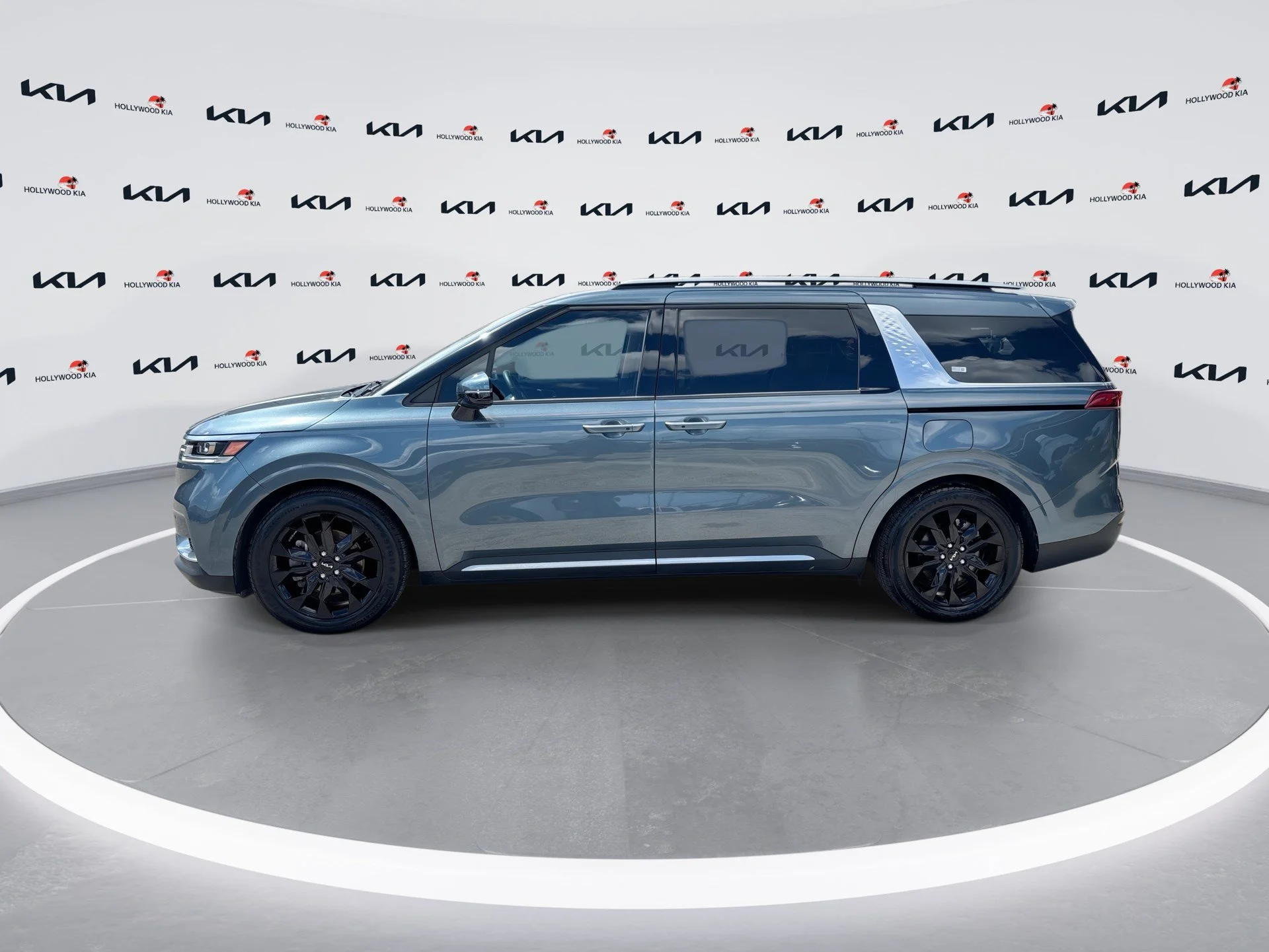 Used 2022 Astra Blue Kia SX Prestige image 5