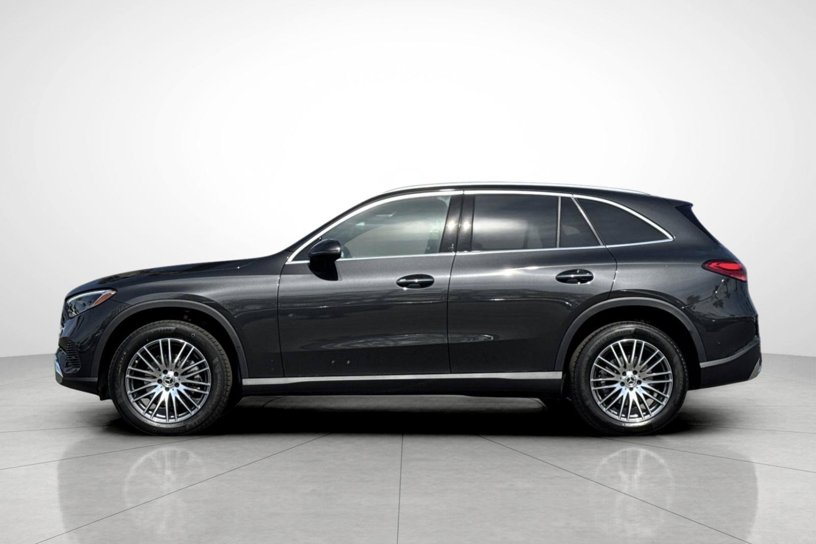Certified Used 2026 Gray Mercedes-Benz GLC 300 image 31