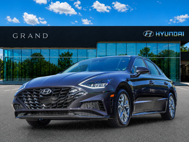 Used 2023 Blue Hyundai SEL image 2