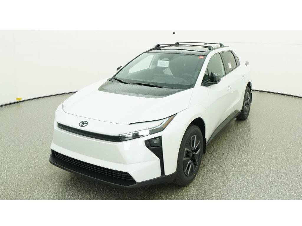 New 2026 Wind Chill Pearl Toyota XLE image 16