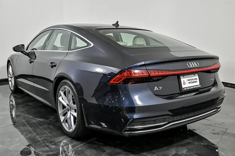 Used 2022 Firmament Blue Metallic Audi quattro Prestige 55 TFSI image 7
