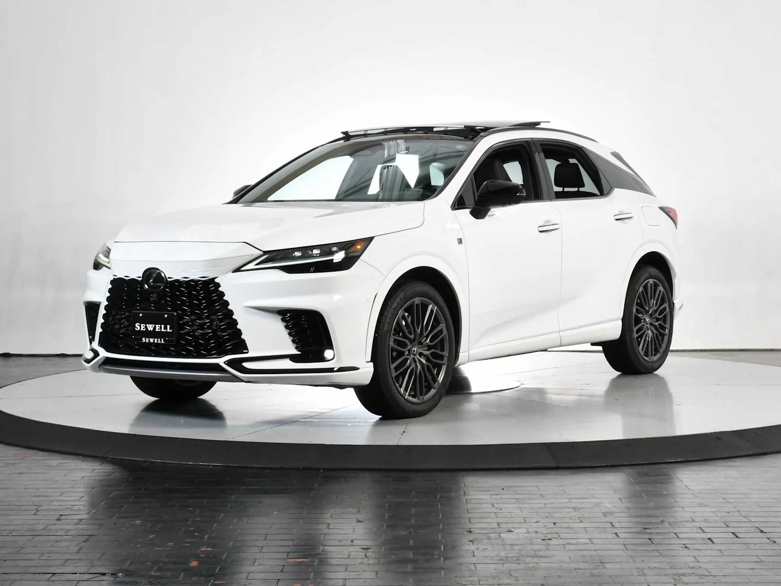 2024 Lexus RX 350h 500h F SPORT AWD's photo