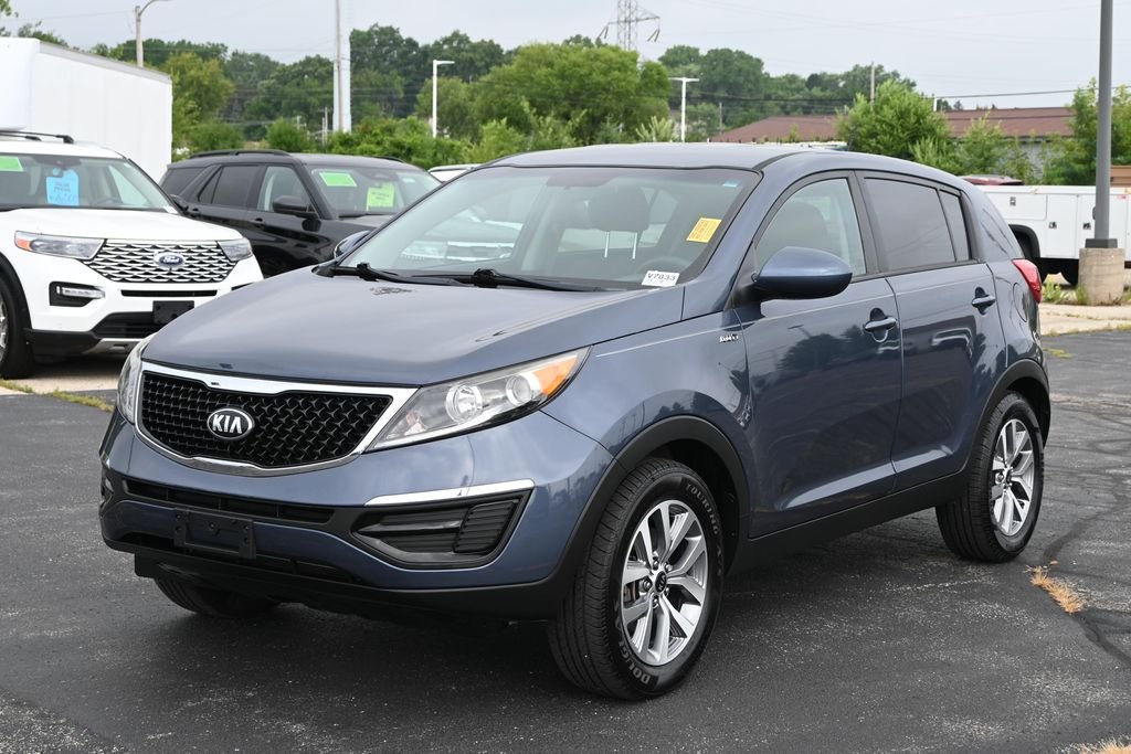 Used 2016 Twilight Blue Kia LX image 5